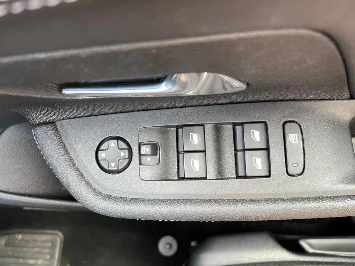 2022-vauxhall-mokka-12-sri-premium-130ps-big-19