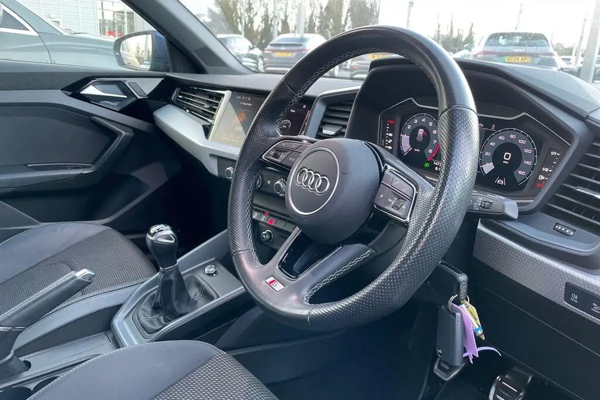 2023-audi-a1-10-30-tfsi-s-line-big-24