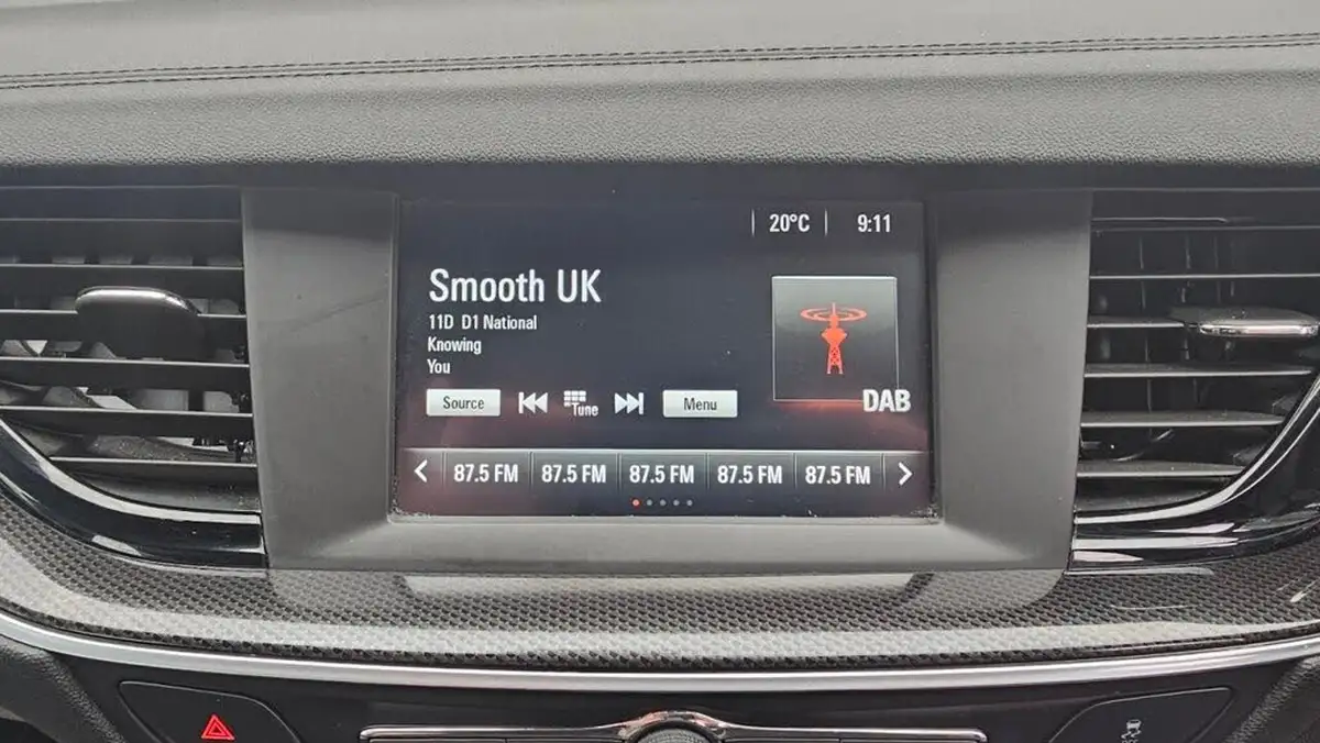 2019-vauxhall-insignia-grand-sport-15-turbo-sri-vx-line-nav-ss-big-14