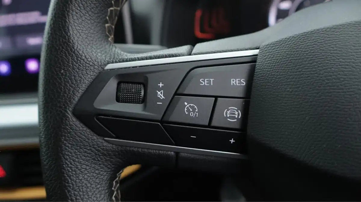 2022-seat-arona-10-tsi-evo-se-technology-big-24
