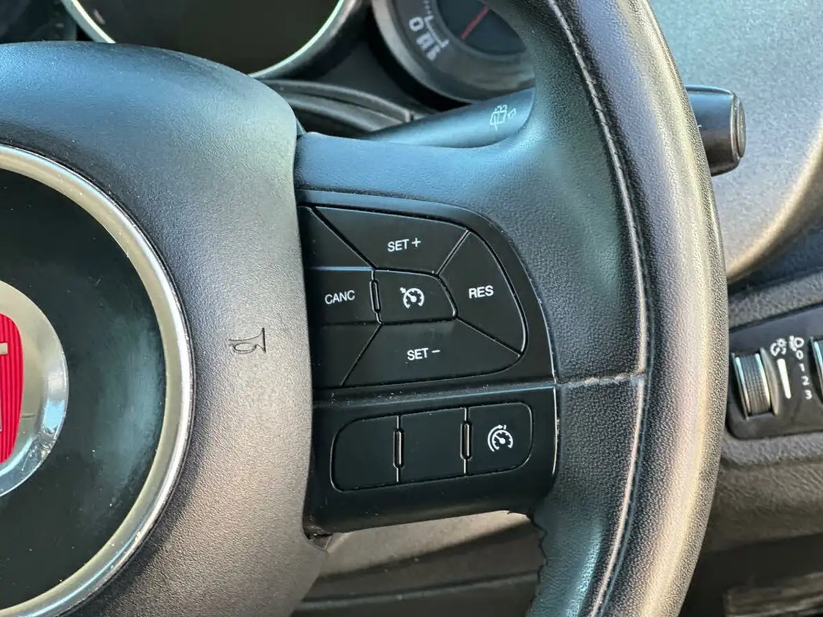 2015-fiat-500x-16multijet-ii-cross-plus-big-47
