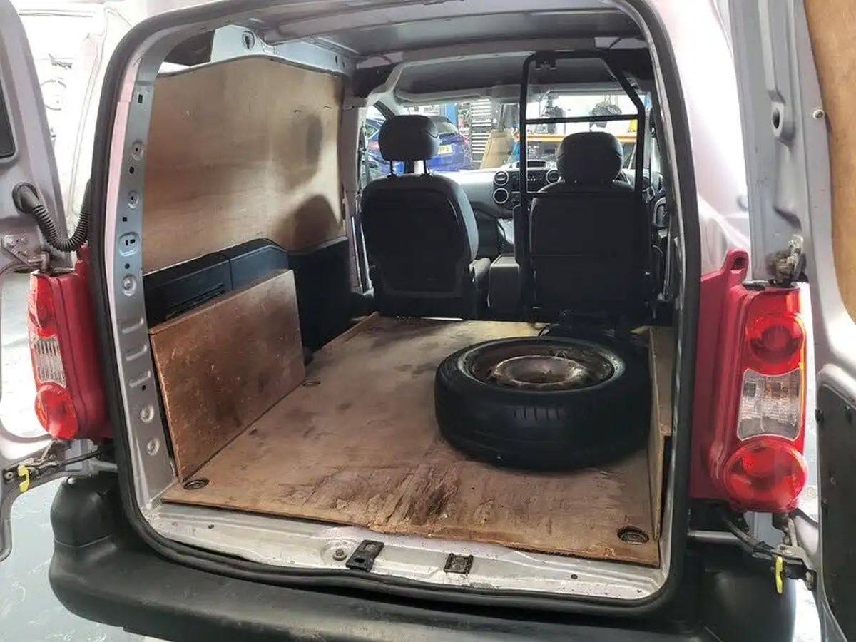 2012-peugeot-partner-16td-s-l1-92-850-panel-van-big-20