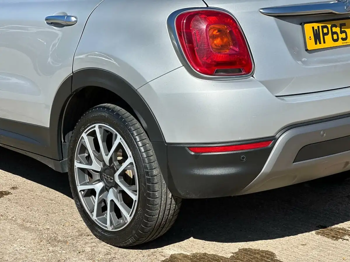2015-fiat-500x-16multijet-ii-cross-plus-big-23