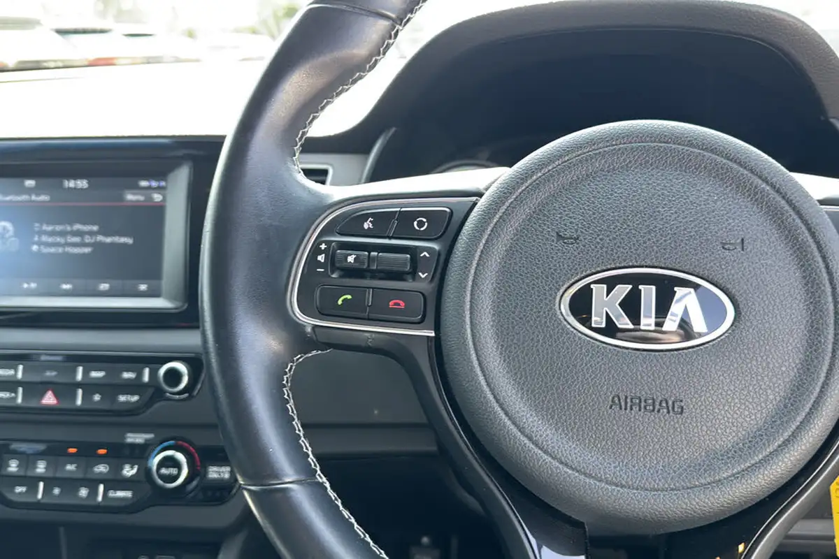 2018-kia-niro-16-gdi-2-adap-big-15