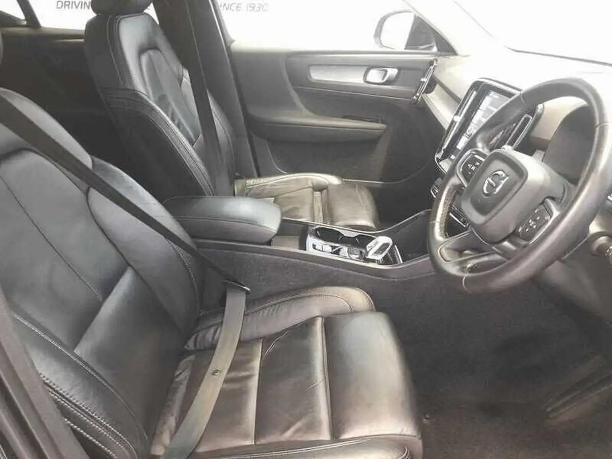 2022-volvo-xc40-15-t5-inscription-pro-big-10