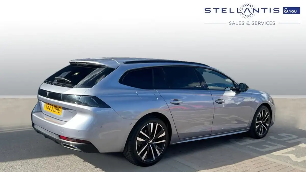 2023-peugeot-508-sw-12-puretech-gt-130ps-big-2