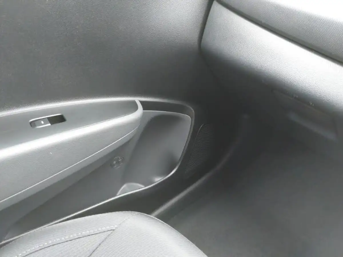 2020-hyundai-i10-10-play-big-17