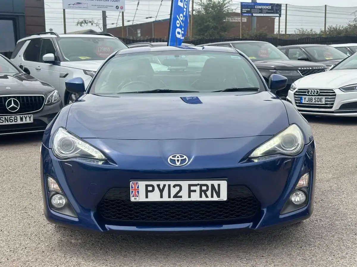 2012-toyota-gt86-20-big-1