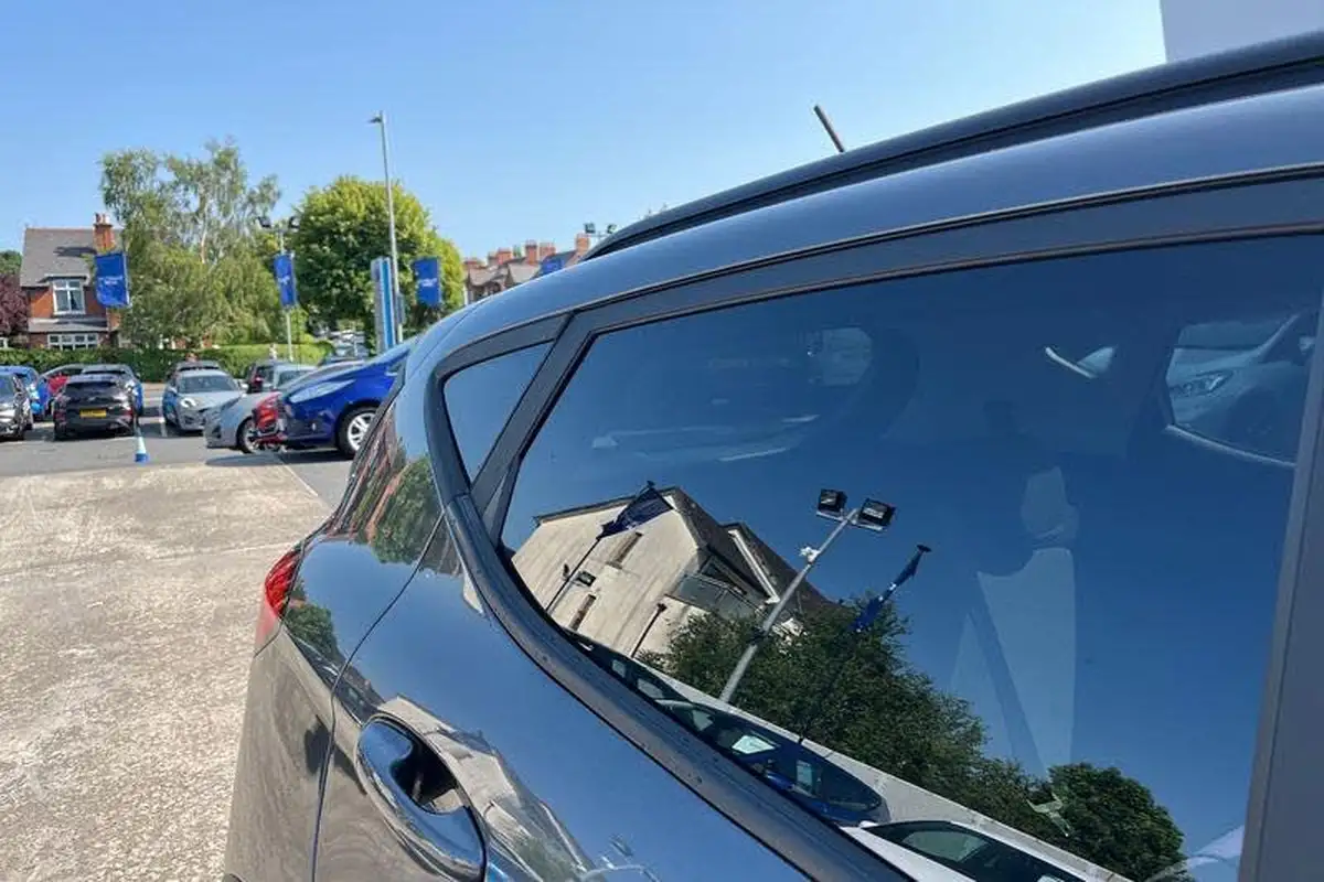 2023-ford-fiesta-10t-active-125ps-hybrid-mhev-big-38