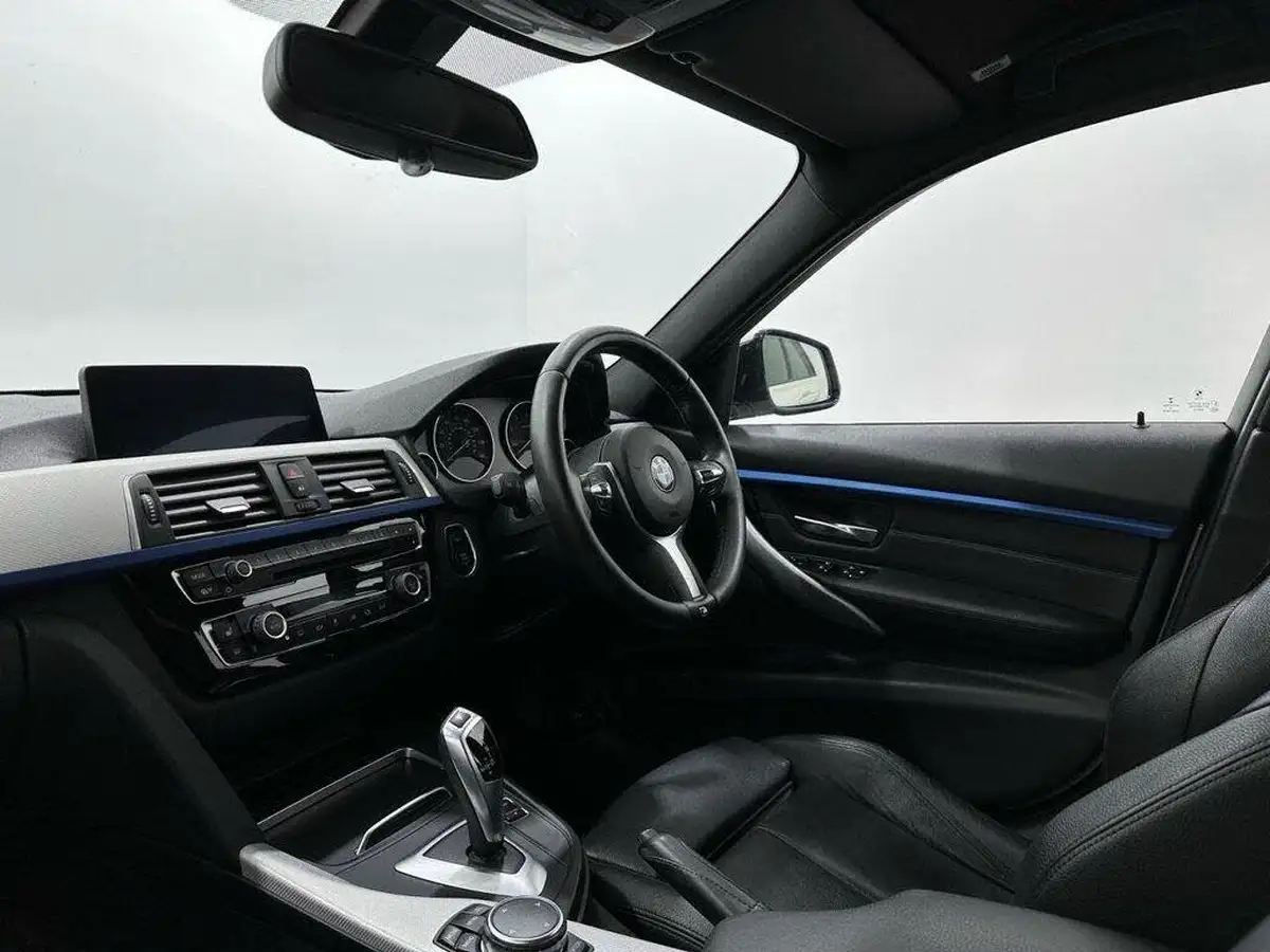 2016-bmw-3-series-20td-320d-xdrive-m-sport-touring-5d-auto-big-32