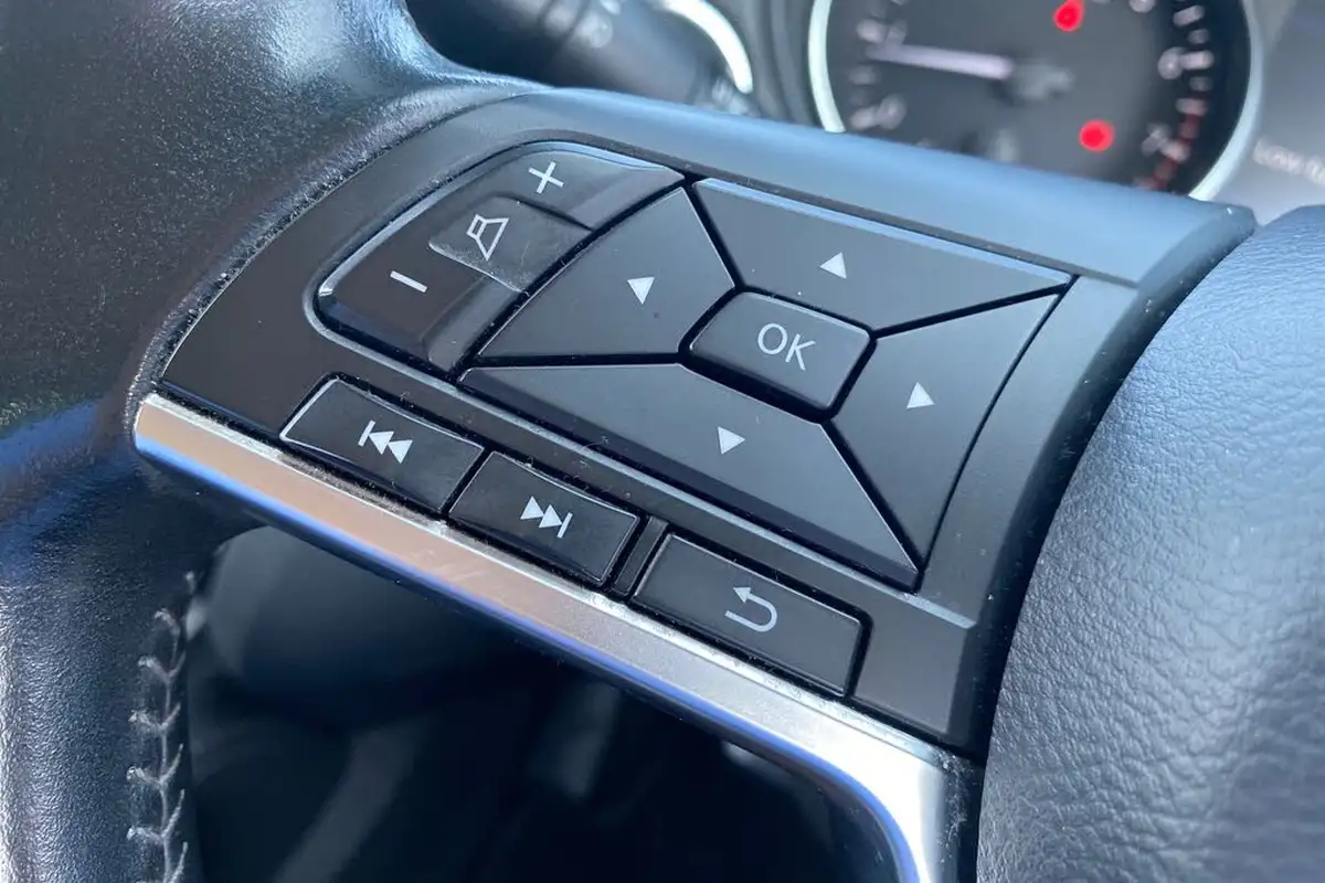 2019-nissan-qashqai-13-dig-t-tekna-140ps-big-34