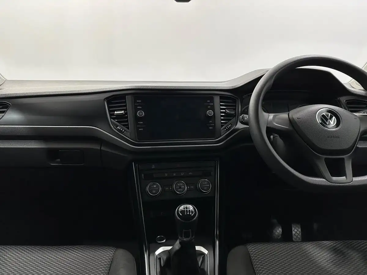 2021-volkswagen-t-roc-20tdi-s-big-15