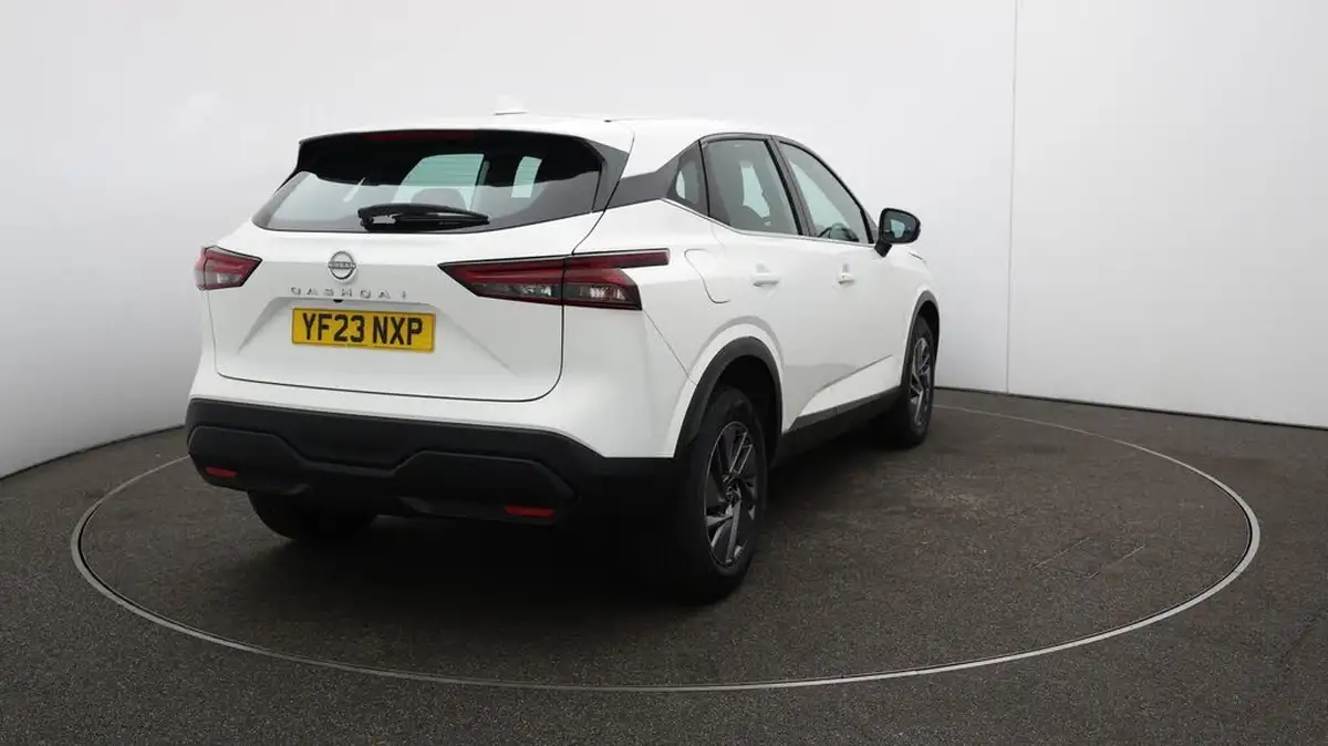 2023-nissan-qashqai-13-dig-t-acenta-premium-140ps-big-50