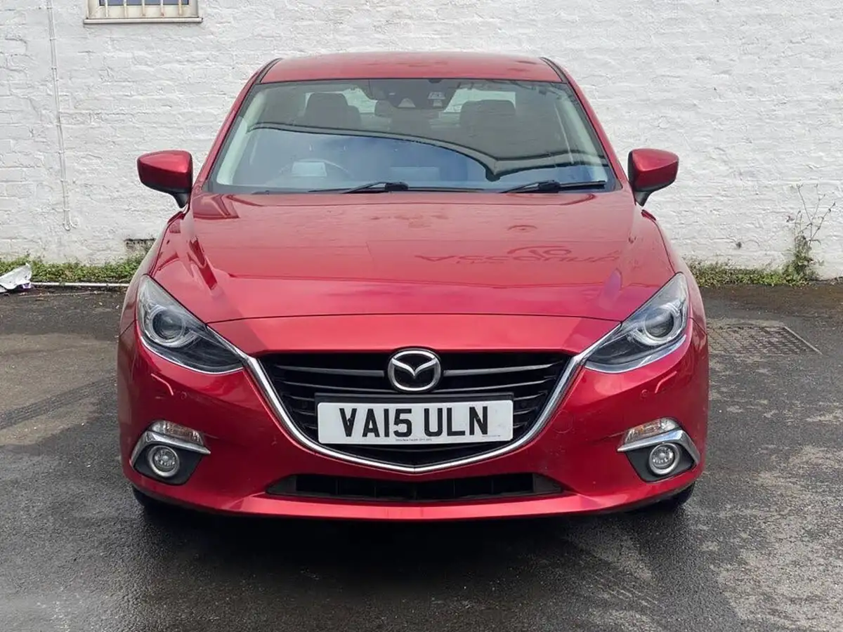 2015-mazda-mazda3-20-sport-nav-120ps-fastback-4d-big-2