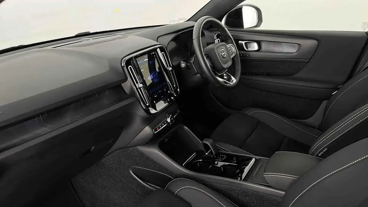 2022-volvo-c40-e-twin-recharge-pro-big-8