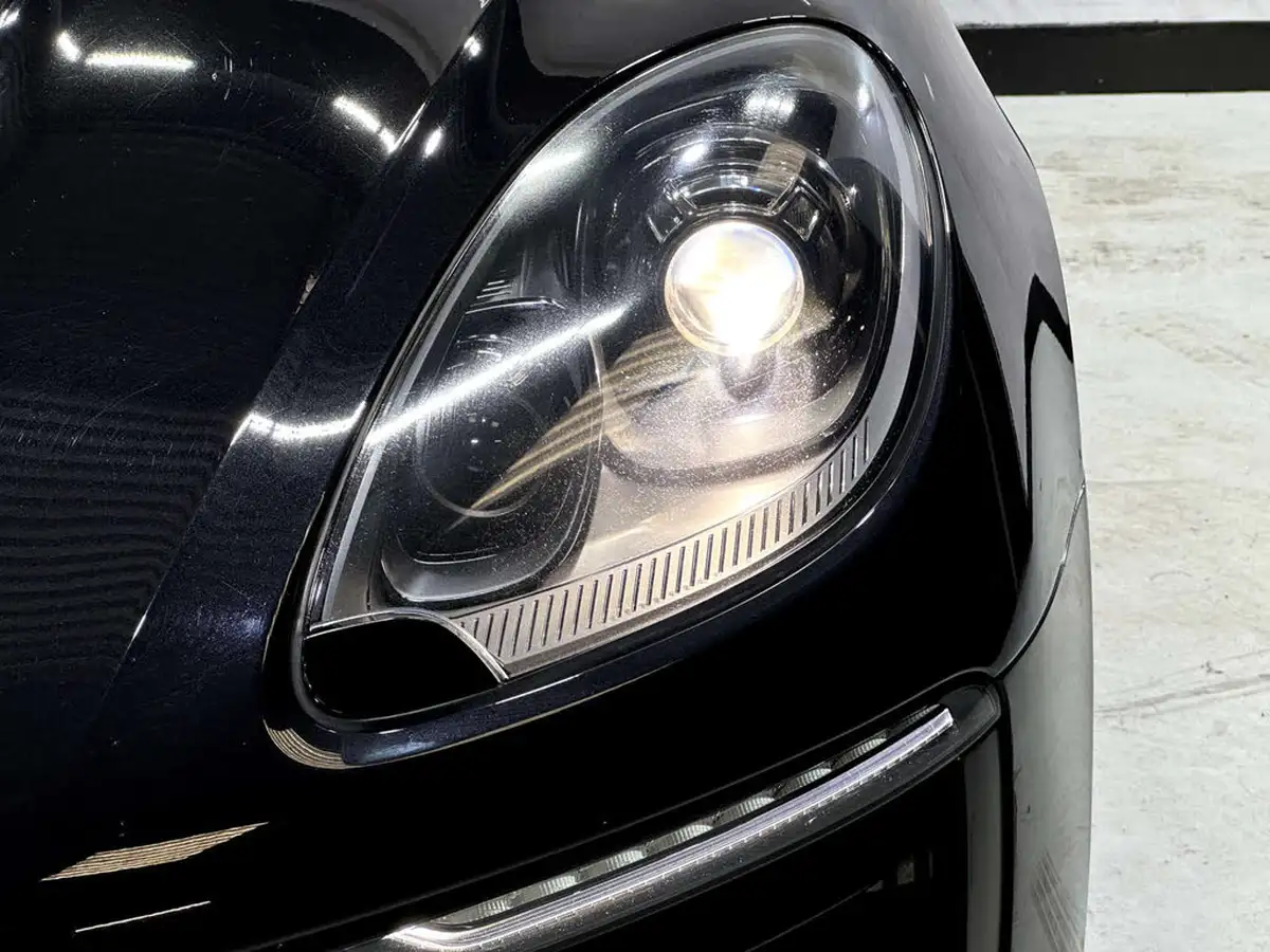 2016-porsche-macan-30-gts-big-17