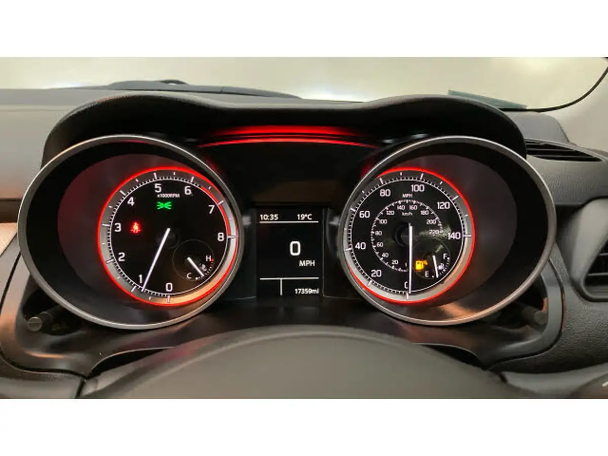 2021-suzuki-swift-12-dualjet-sz-l-big-10