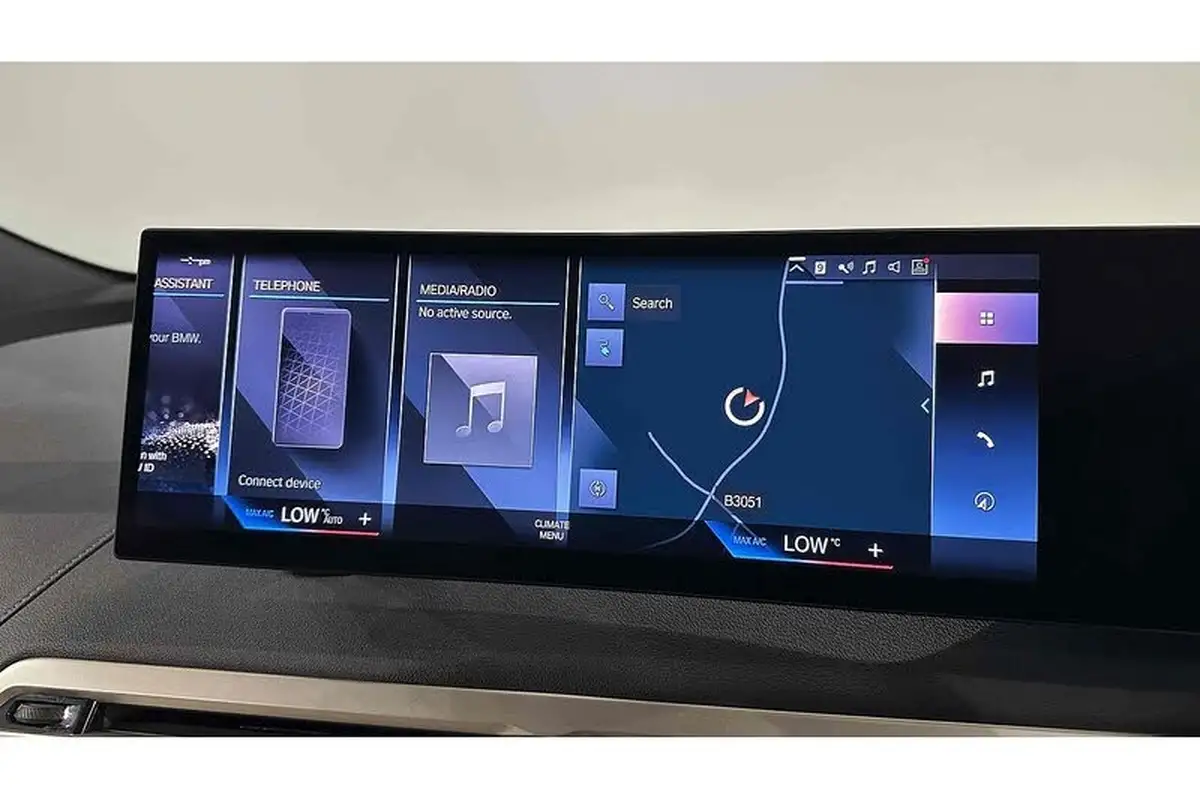 2022-bmw-ix-e-xdrive-40-m-sport-big-50