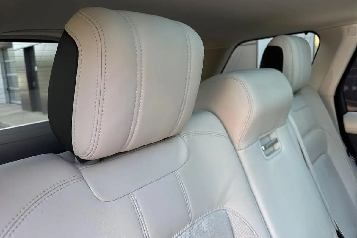 2021-land-rover-range-rover-30-p400-vogue-se-big-34