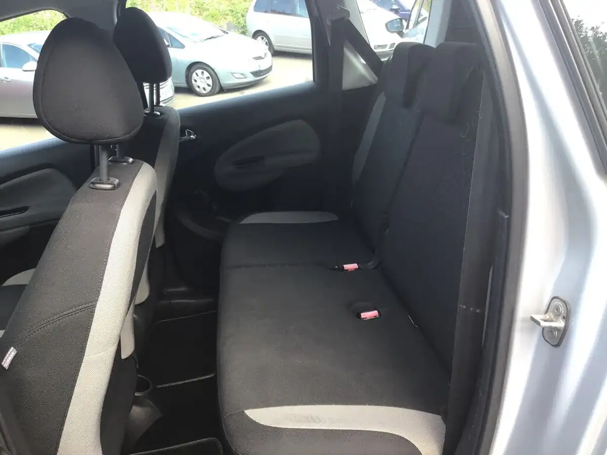 2009-citroen-c3-picasso-16hdi-vtr-big-11