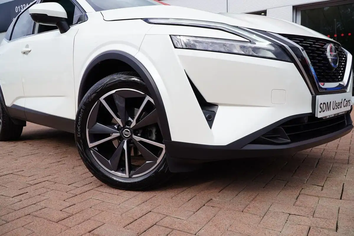 2022-nissan-qashqai-13-dig-t-tekna-140ps-mild-hybrid-big-4