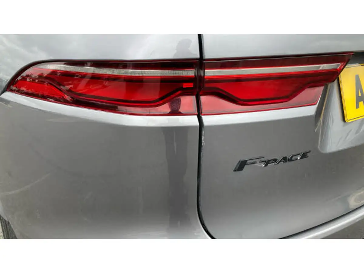 2021-jaguar-f-pace-20-d200-r-dynamic-hse-mhev-big-18