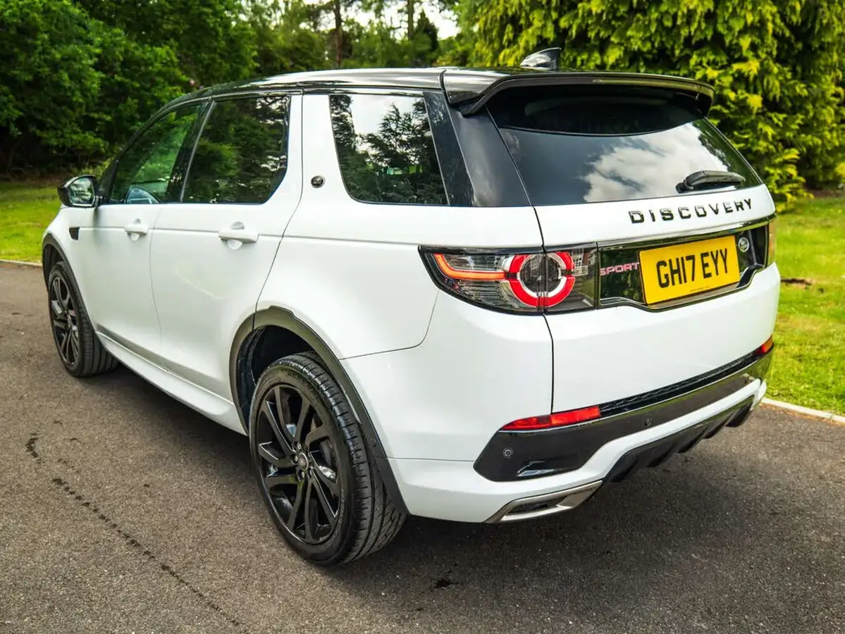 2017-land-rover-discovery-sport-20td4-hse-dynamic-lux-180ps-station-wagon-big-4