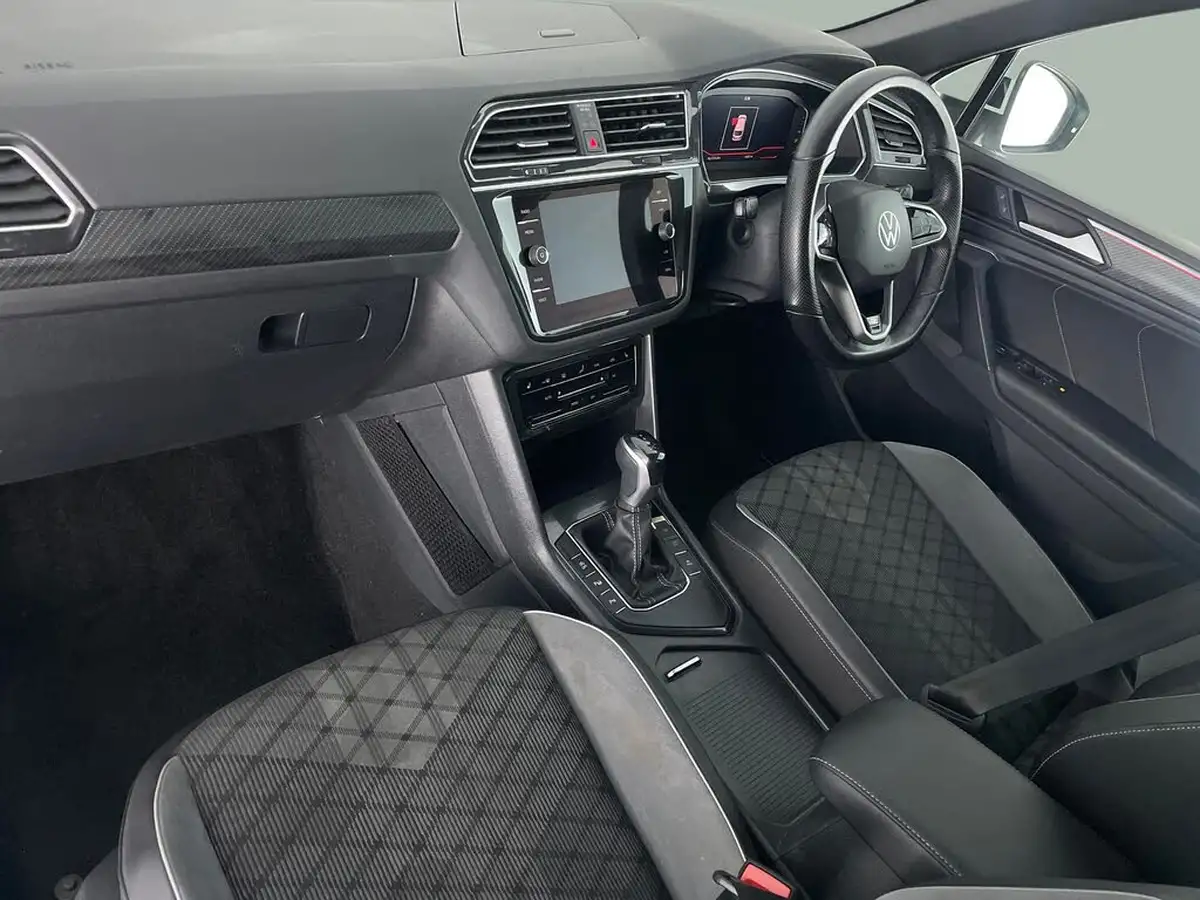 2021-volkswagen-tiguan-15-tsi-r-line-big-3