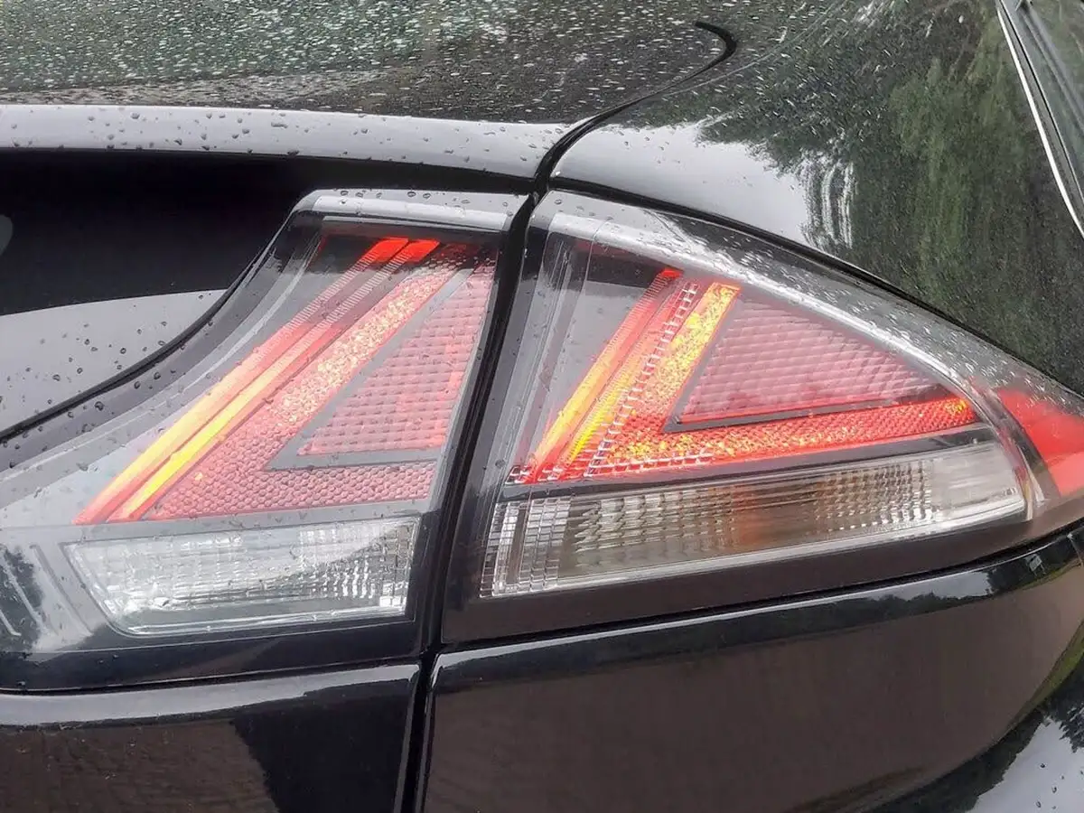 2020-hyundai-kona-e-premium-136ps-39kwh-big-22