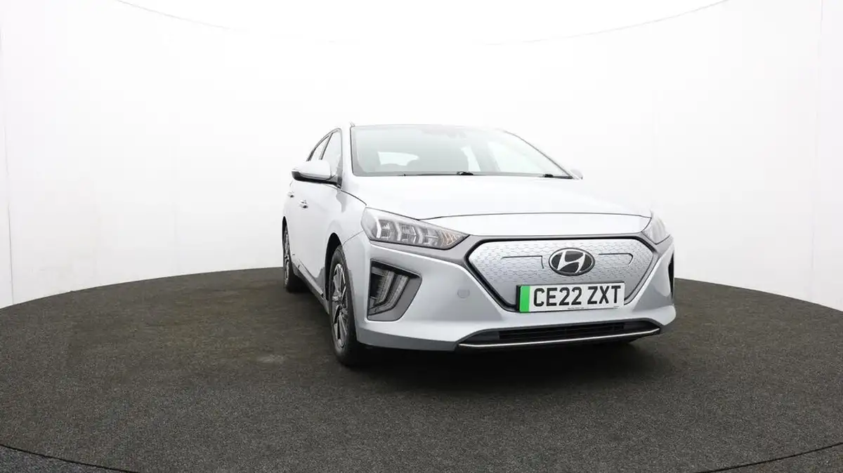 2022-hyundai-ioniq-e-premium-electric-big-46