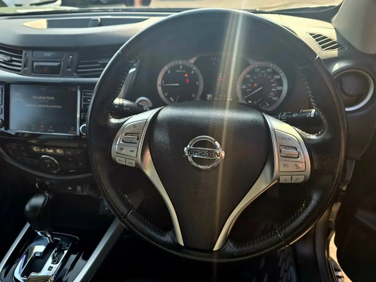 2021-nissan-navara-23dci-tt-n-guard-8-navileathersunroof-auto-big-15
