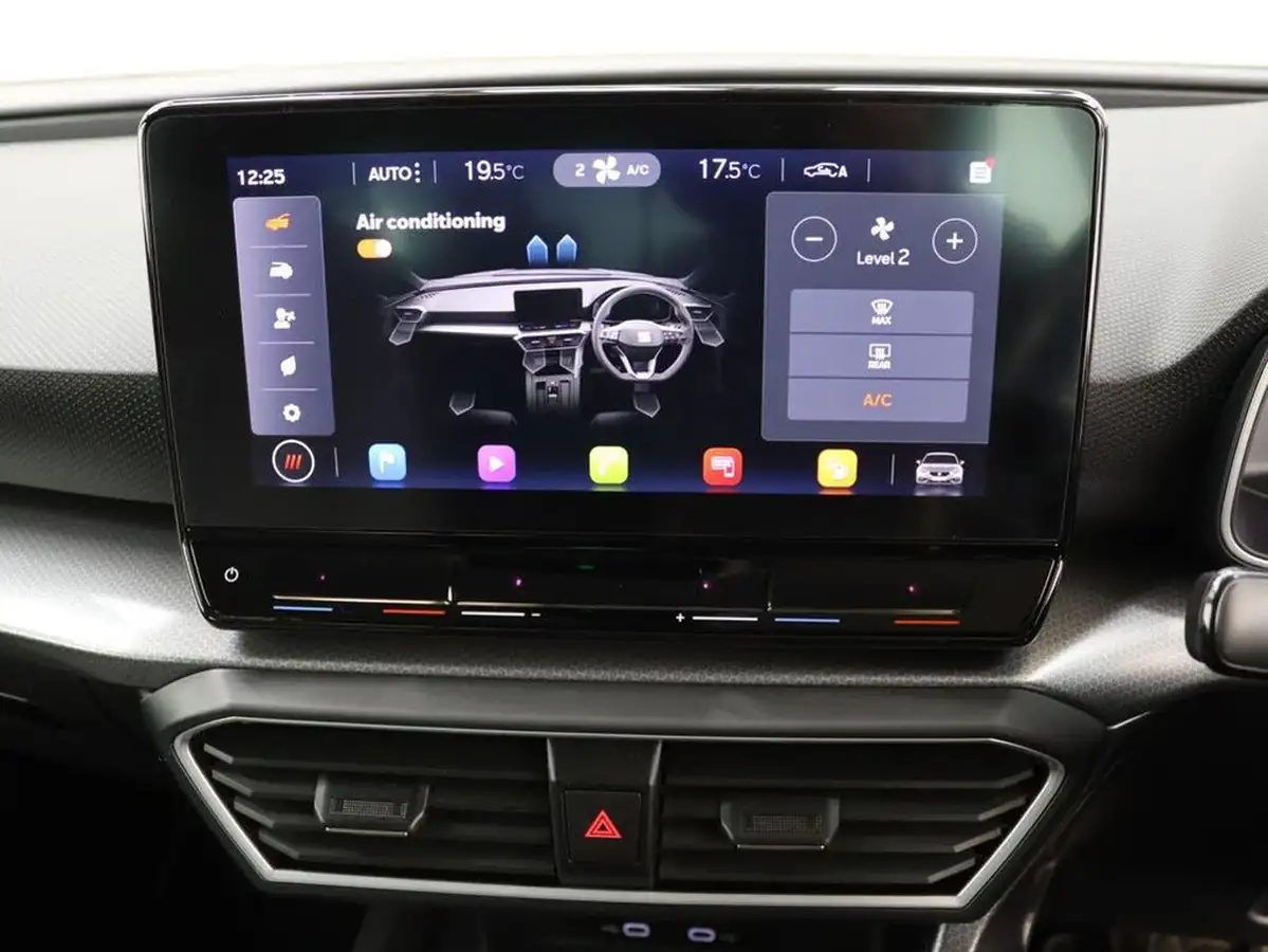 2022-seat-leon-10-tsi-evo-se-dynamic-hatchback-big-12