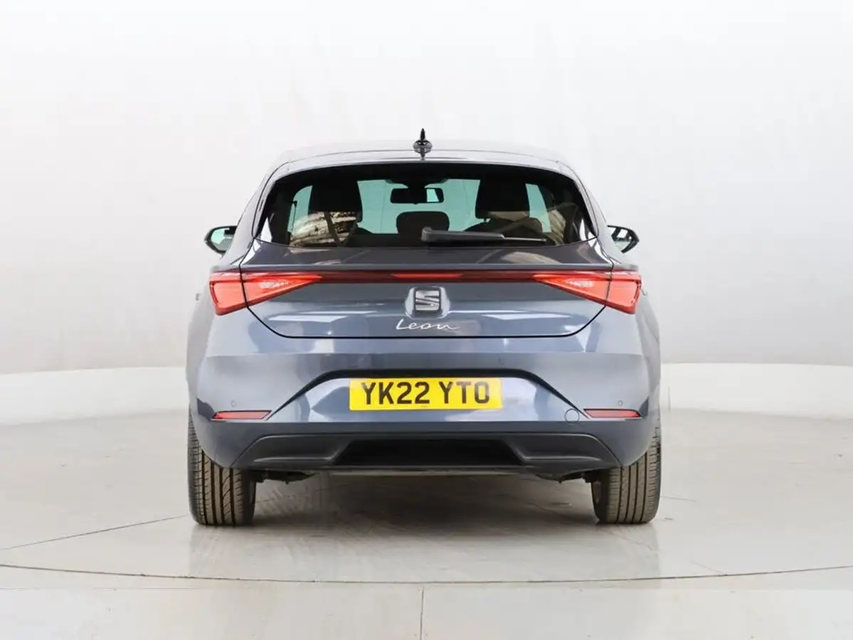 2022-seat-leon-10-tsi-evo-se-dynamic-hatchback-big-8