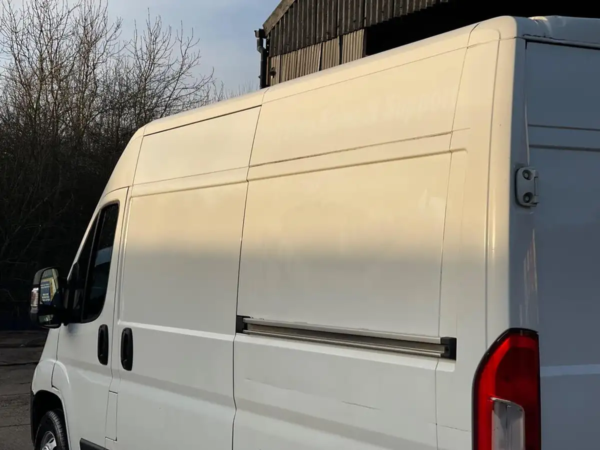 2019-peugeot-boxer-20-bluehdi-335-l2-h2-big-22