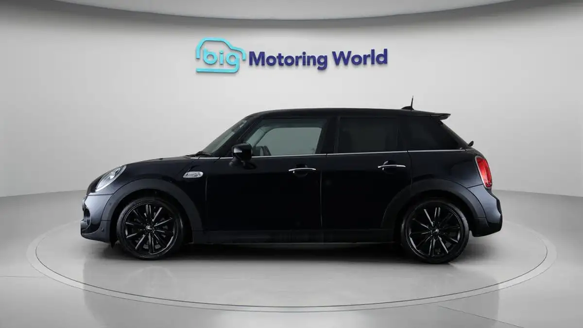 2020-mini-cooper-20-cooper-s-classic-189bhp-nav-hatchback-5d-big-3