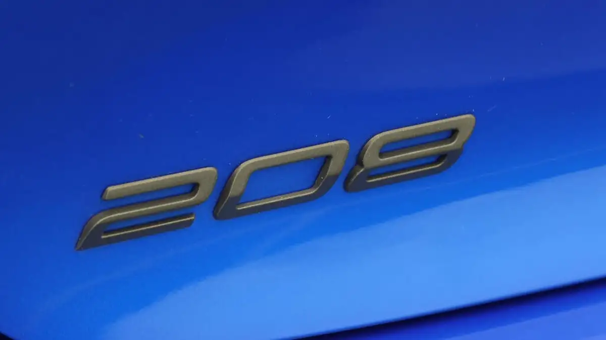2024-peugeot-208-12-puretech-allure-big-33
