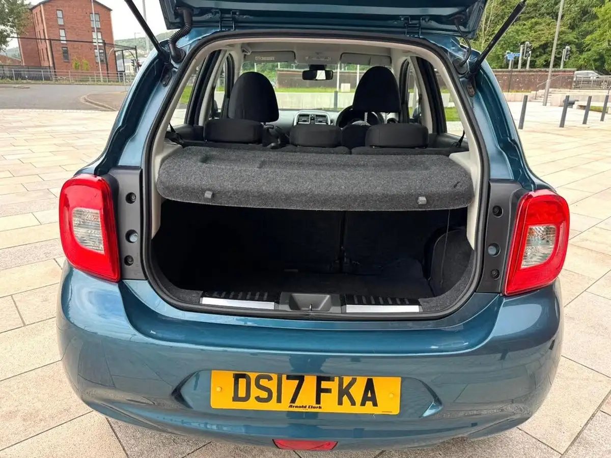 2017-nissan-micra-12-acenta-big-25