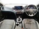 2022-kia-ceed-15-t-gdi-3-hatchback-small-2