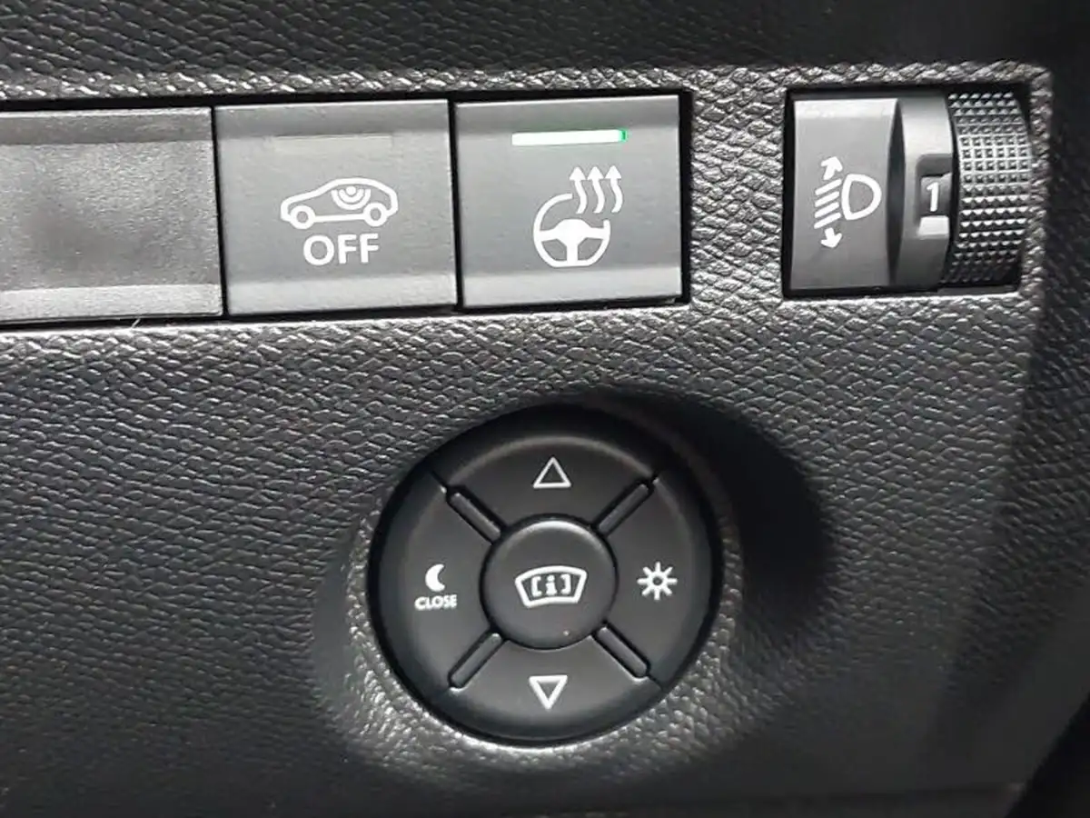 2024-citroen-c4-e-e-series-156ps-54kwh-big-11