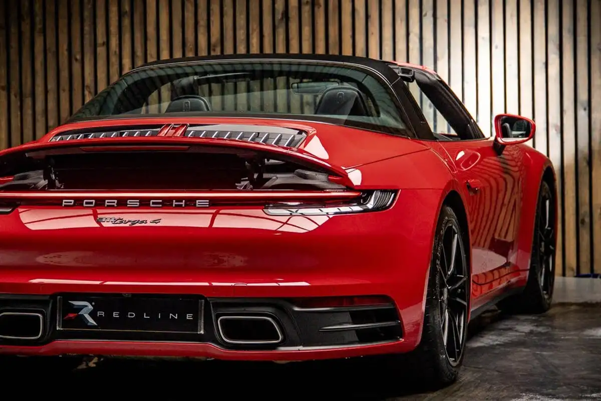 2020-porsche-911-30-targa-4-big-21