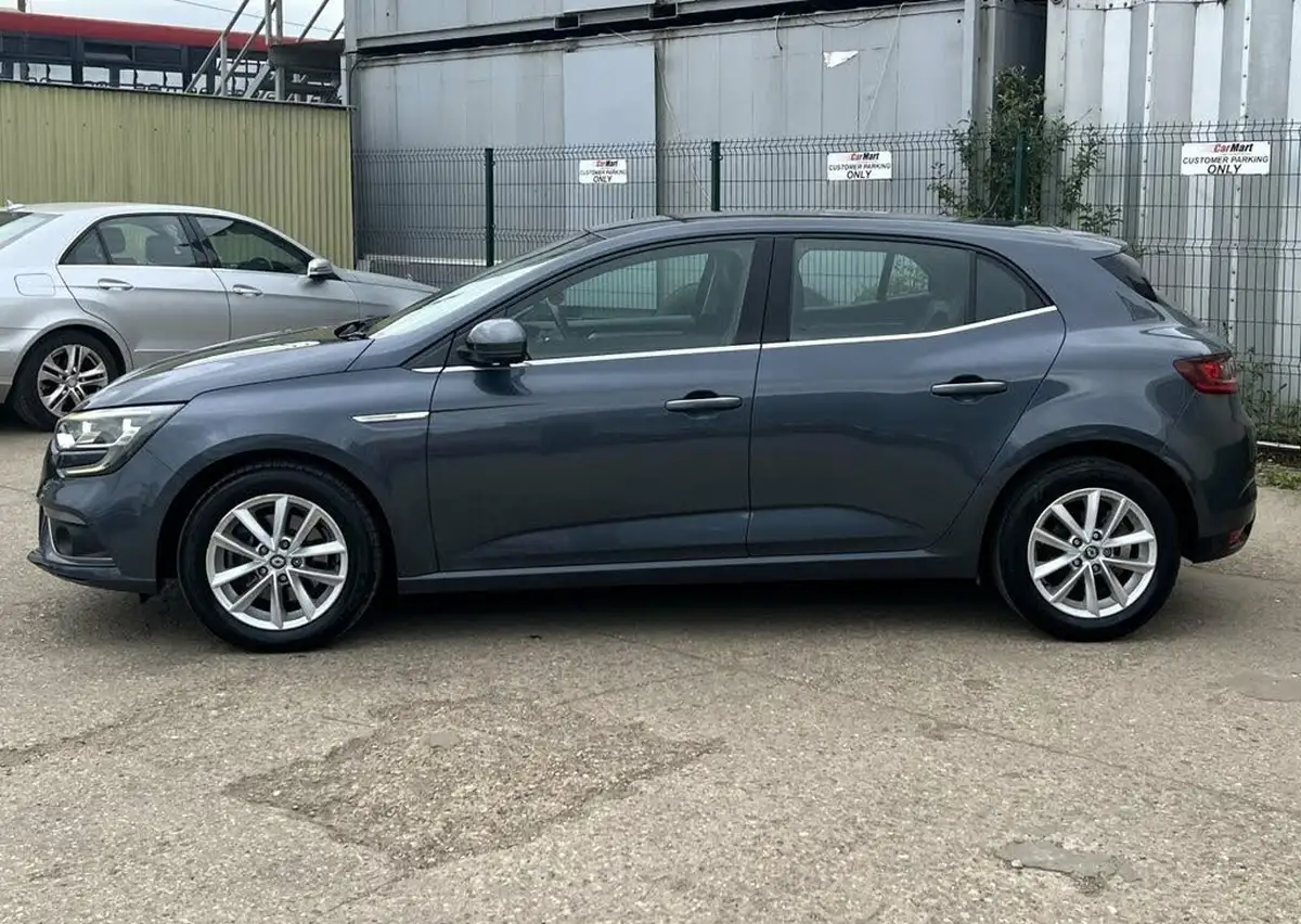2017-renault-megane-16dci-dynamique-nav-hatchback-big-7