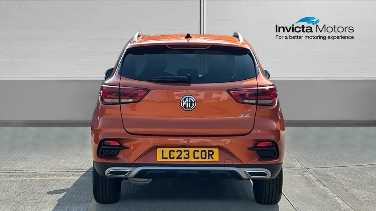 2023-mg-zs-suv-10t-gdi-exclusive-big-3