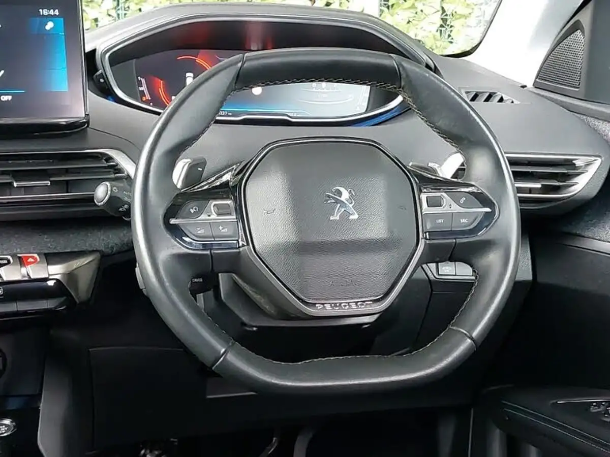 2022-peugeot-3008-suv-12-puretech-allure-premium-eat8-big-6