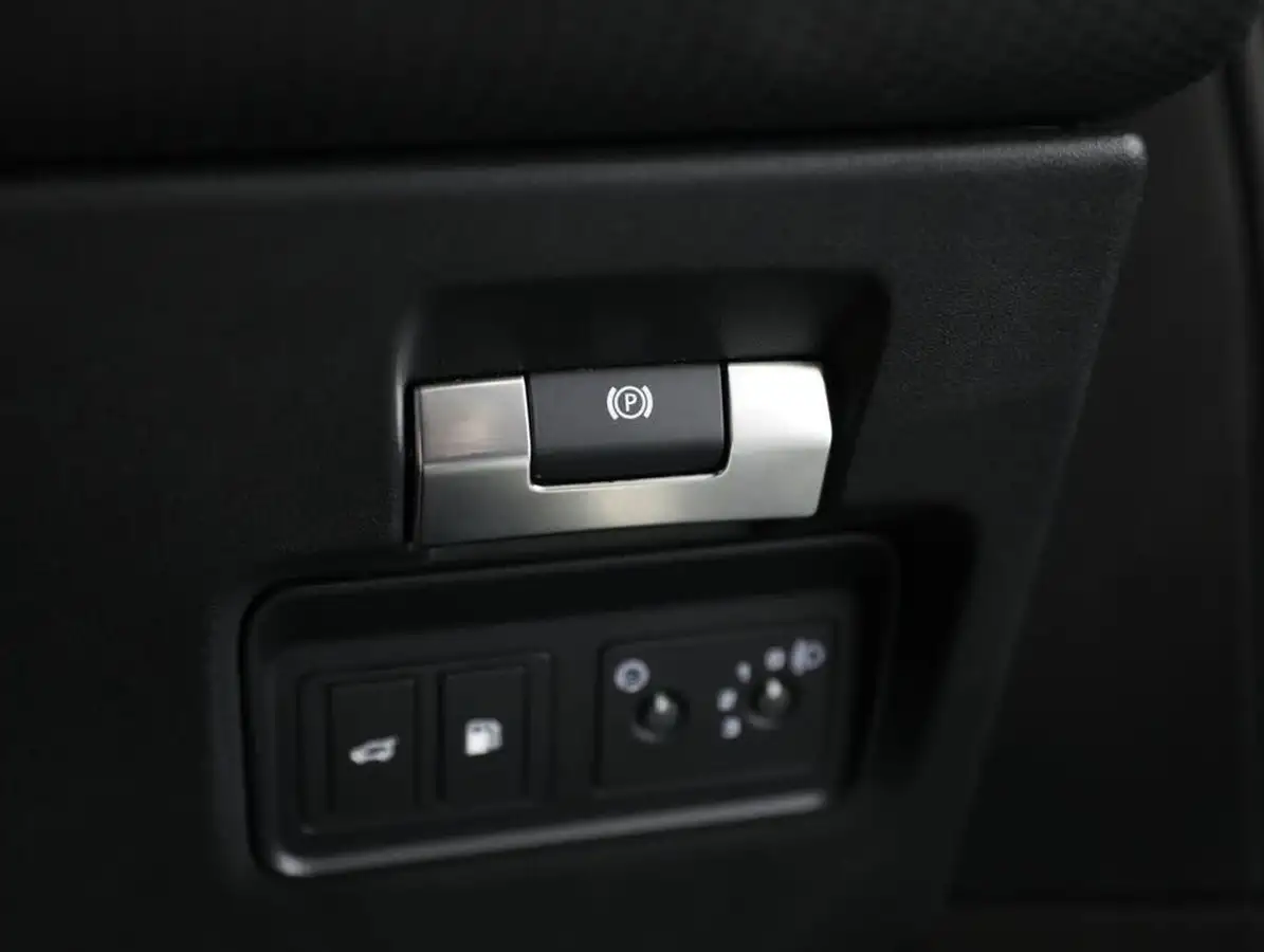 2022-land-rover-range-rover-evoque-15-p300e-r-dynamic-s-big-43