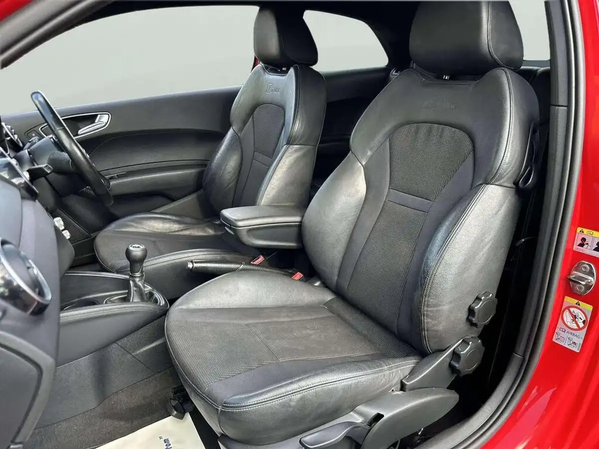 2011-audi-a1-16td-s-line-hatchback-3d-big-14