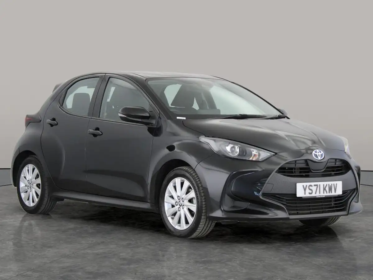 2022-toyota-yaris-15-vvt-i-icon-big-4