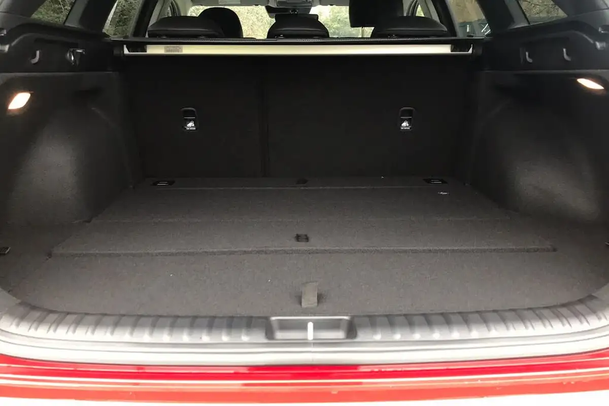 2025-kia-ceed-15-t-gdi-3-sportswagon-dct-big-11
