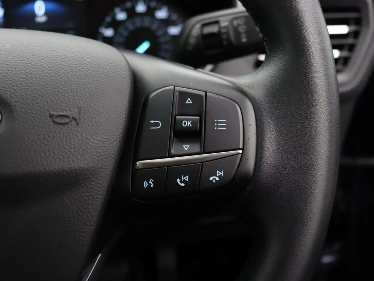 2020-ford-focus-10t-active-x-hatchback-auto-big-35
