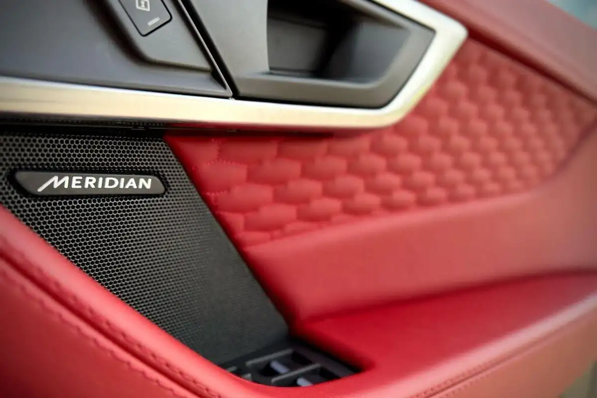 2022-jaguar-f-type-20-p300-r-dynamic-black-coupe-big-48