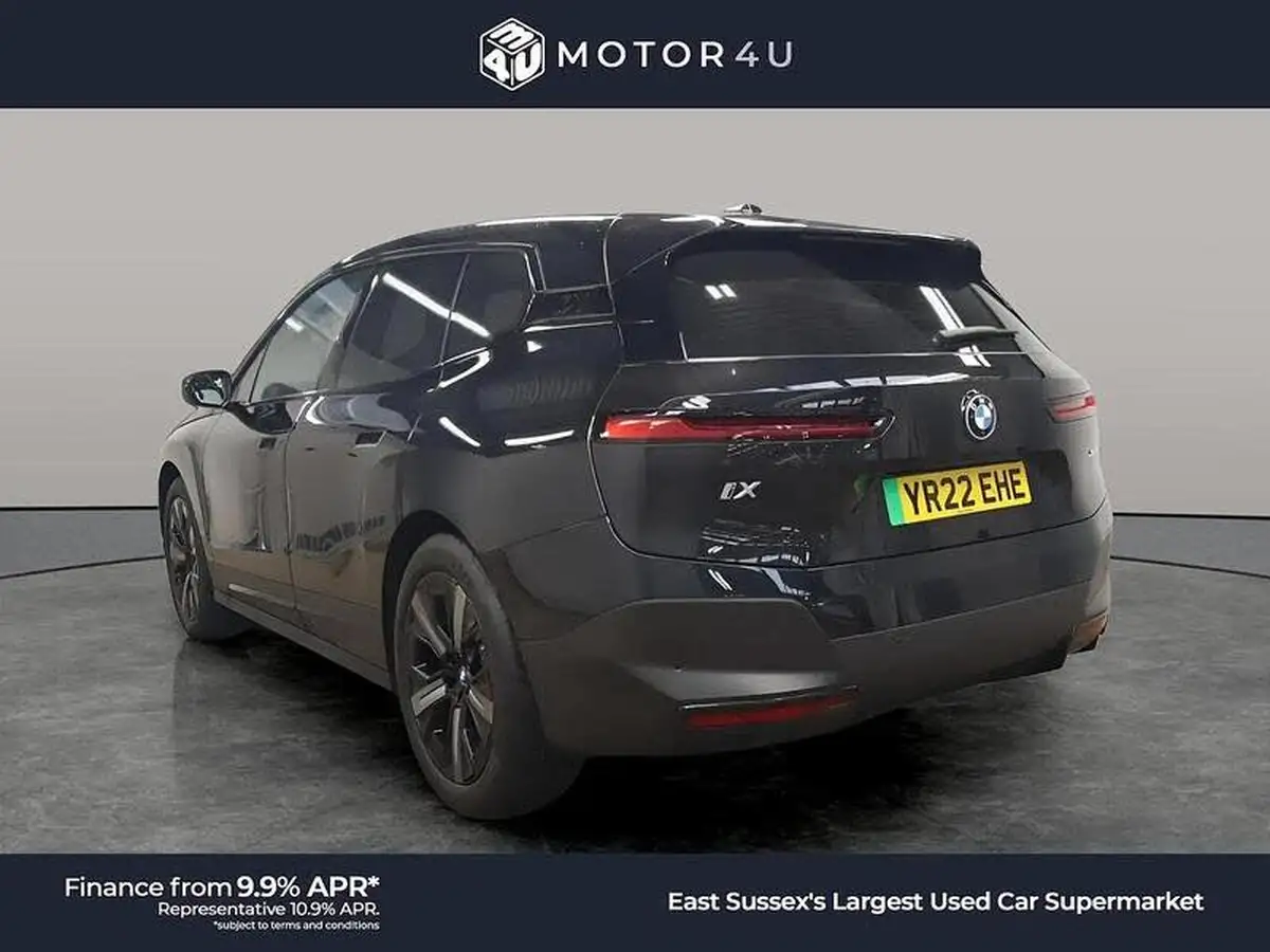 2022-bmw-ix-e-xdrive-40-sport-big-4